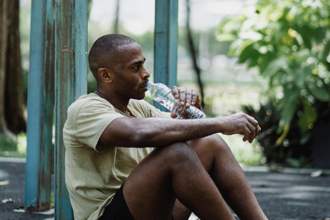 How Much Water Should You Drink With Creatine? The Definitve Hydration Guide